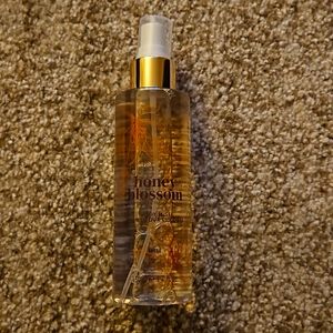 ELIZABETH GRANT  Honey Blossom Body Mist